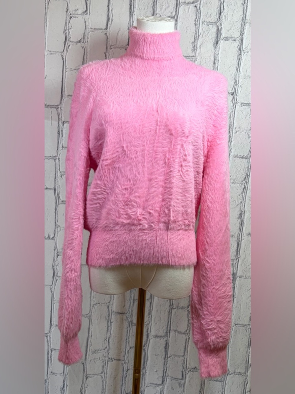 Alexanderwang.t Size:L Pink Fuzzy Turtleneck Sweater - Cozy Women's Knit